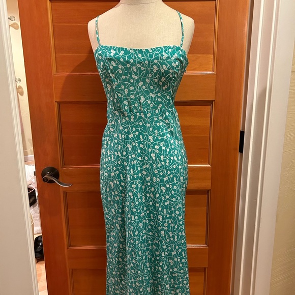 Réalisation Par Amelia Midi Dress in Poison Ivy - Picture 5 of 10